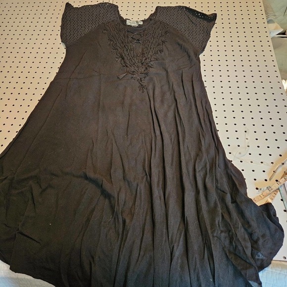 Jessica Taylor Black Midi Embroidered Trapeze Dress Lace Up Front Size 1X - Picture 1 of 10